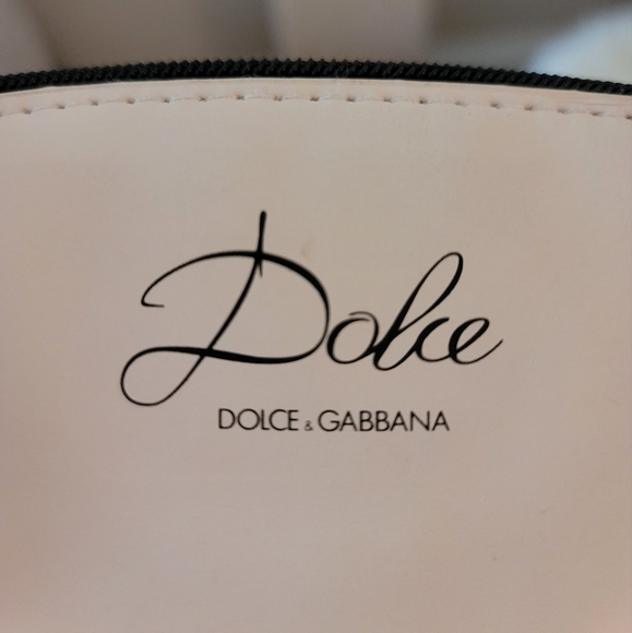 🩷Dolce & Gabbana Beauty Bag🩷 - Picture 3 of 11
